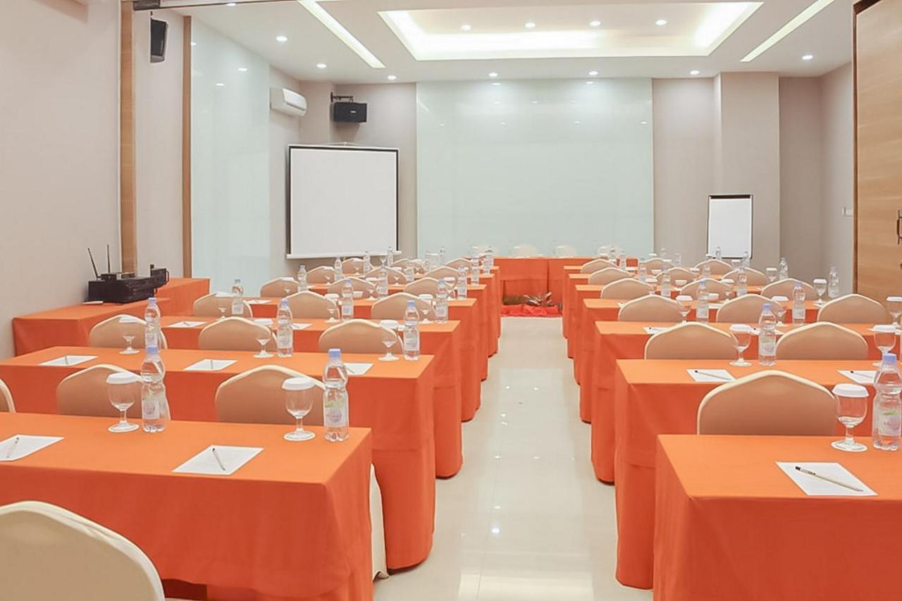 Hotel Mutiara Mitra Reddoorz Padangsidimpuan Eksteriør billede